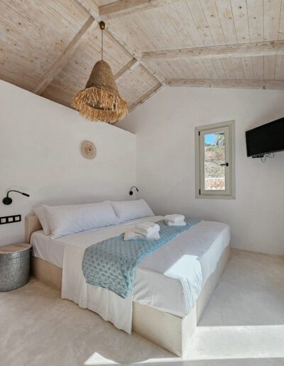 Petronikolou Eleni, Villa Saranta