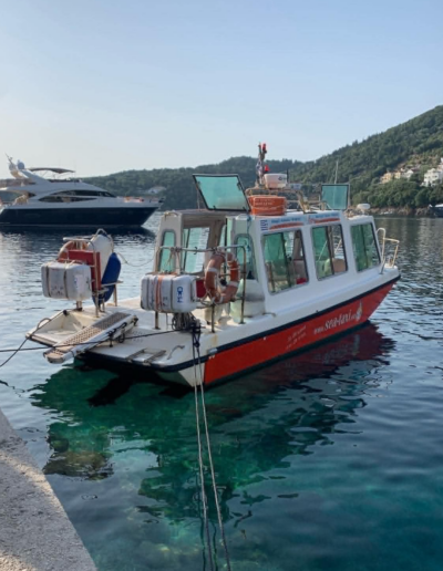 Θαλάσσιο ταξί “Οδυσσέας”, Βαθύ, Ιθάκη