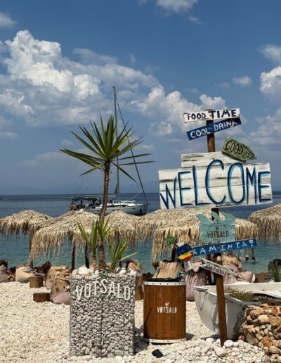 Votsalo, beach bar Ιθάκη, παραλία Καμίνια